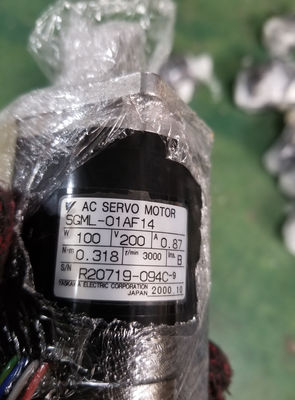 Yaskawa SGML-01AF14 AC SERVO MOTOR 0.87A 100W 3000RPM 200V NEW