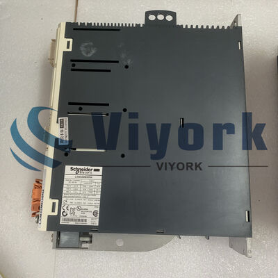 Schneider LXM32MD30N4 MOTION SERVO DRIVE LEXIUM 32 3PHASE 208-408VAC 3KW USED