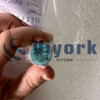Siemens 3RG4613-3AB01 PROXIMITY SWITCH INDUCTIVE 12MM NEW AND MADE IN CHINA