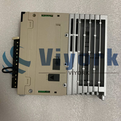 Yaskawa SGD7S-2R8A20A SERVO DRIVE NEW
