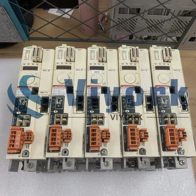 Schneider LXM32MD30N4 MOTION SERVO DRIVE LEXIUM 32 3PHASE 208-408VAC 3KW utilizzato